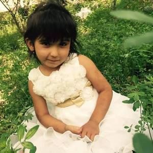 Meet your Posher, Sitora